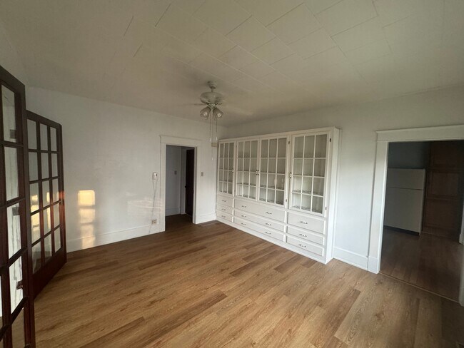 Photo - 524 W Cherry St