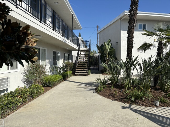 Photo - Downey North Apartments