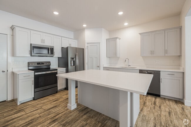3BR, 2.5BA - 1,520SF - Kitchen - Smithfield Station Townhomes