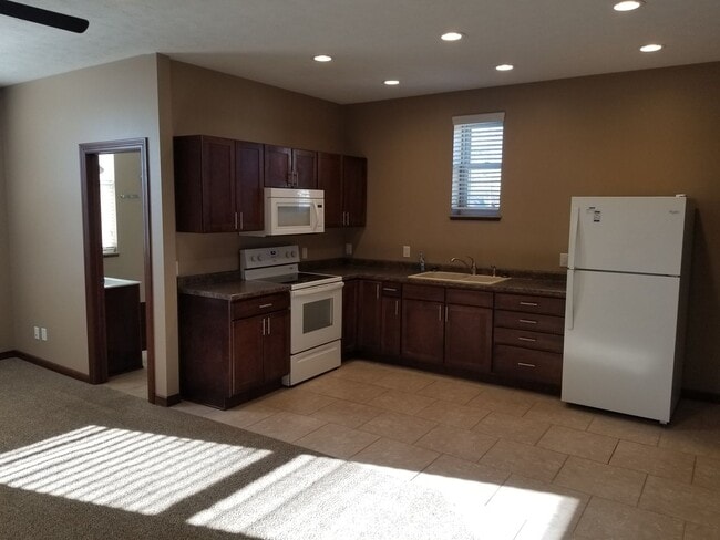 Photo - eld105 Unit Apt 01