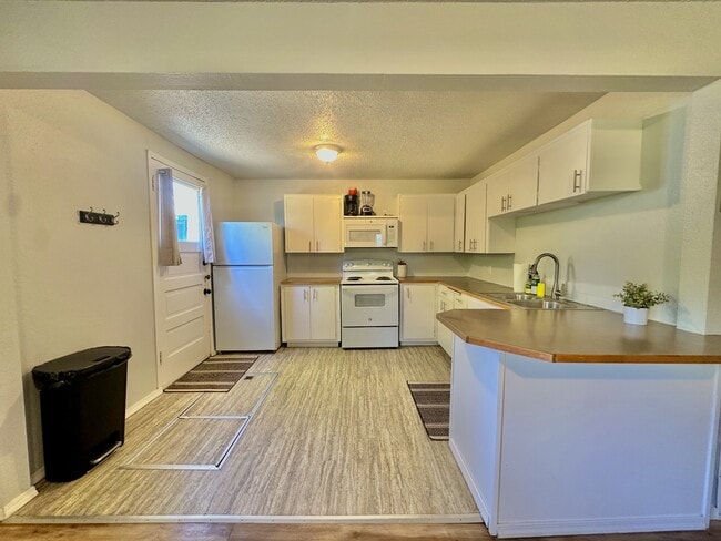 Photo - 1108 W Providence Ave