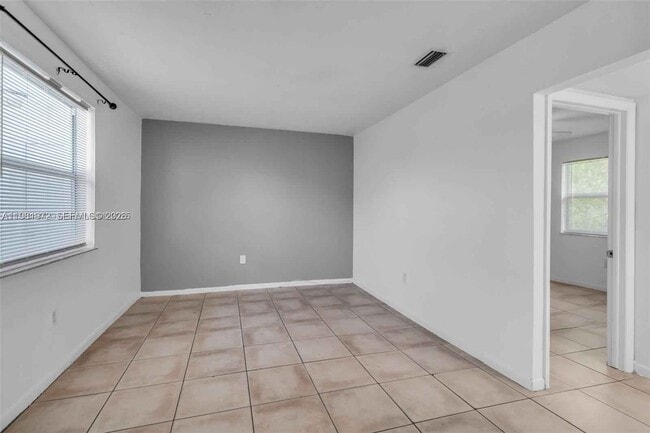 Photo - 5701 N Miami Ave