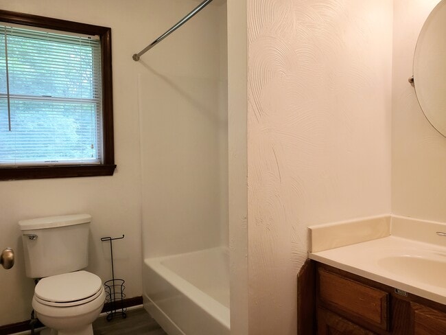 Photo - 121 Edith St