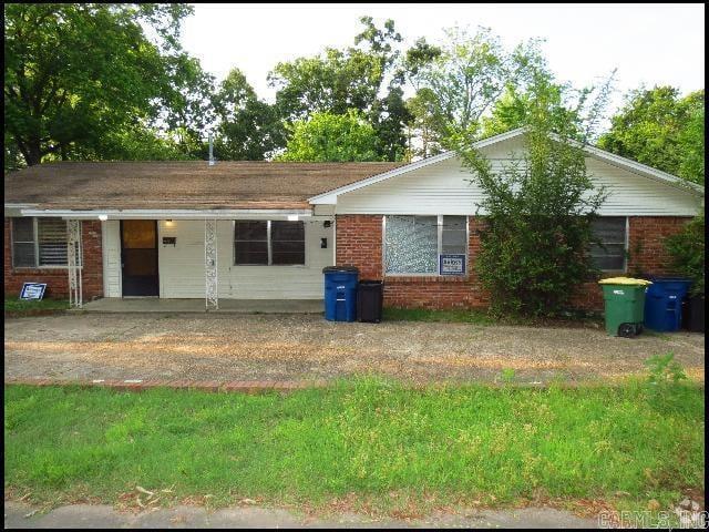 Building Photo - 209 I St Rental