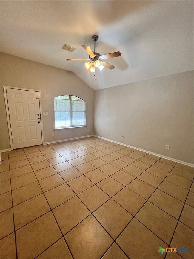 Photo - 607 Olaf Dr