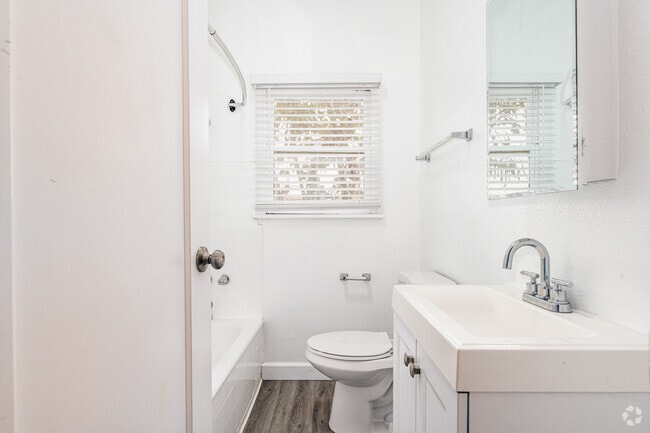 Studio - 550SF - Bathroom - 328 Columbia LLC