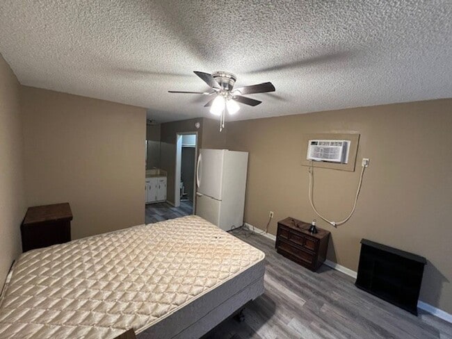 Photo - Cute Fully Furnished Efficiency Apartment Located in Sulphur