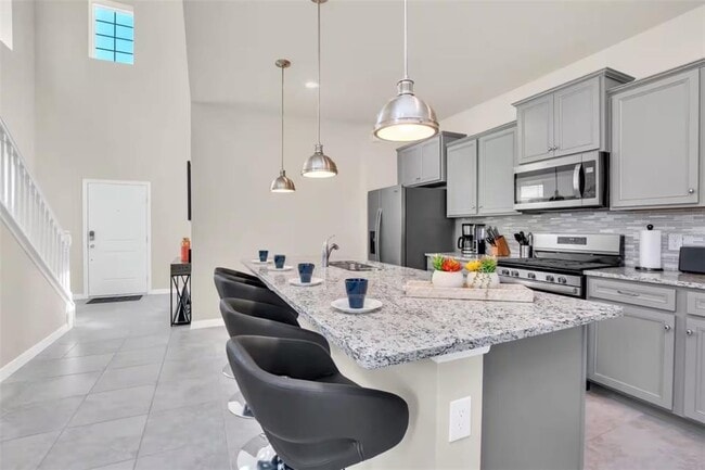 Photo - 7267 Oakmoss Loop