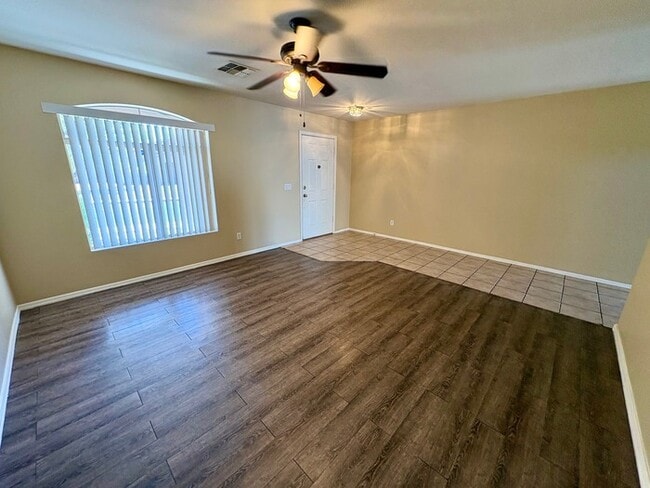 Photo - 10606 W Zak Rd