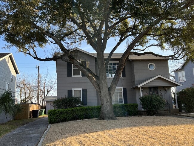 Photo - 430 Bryn Mawr Dr