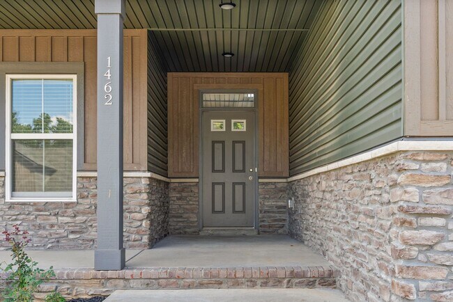 Photo - 1462 Citadel Dr