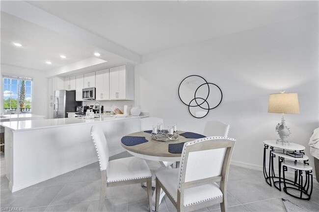 Photo - 43977 Boardwalk Loop Unidad 2324