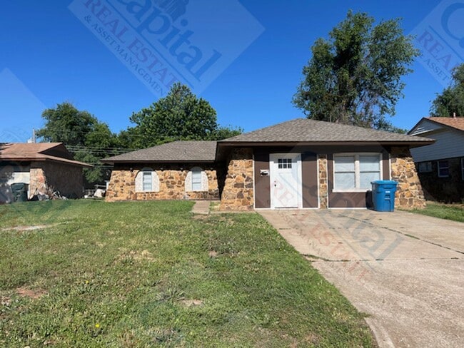 Photo - Large 4 Bedroom Home