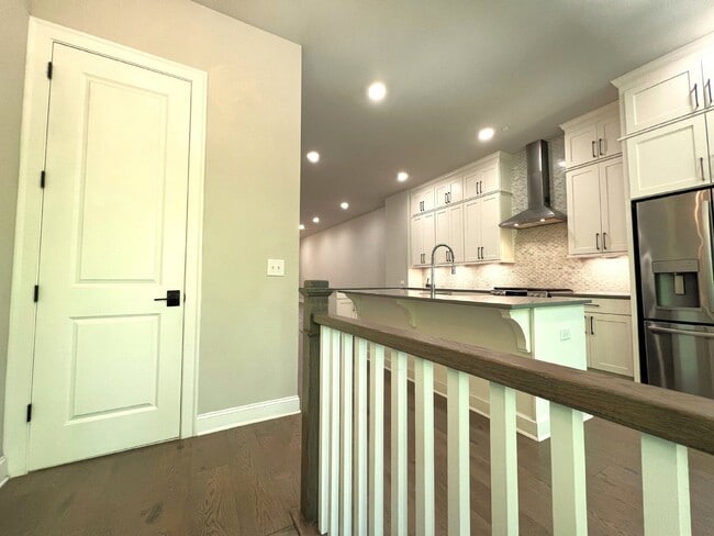 Photo - 4353 Parkside Pl