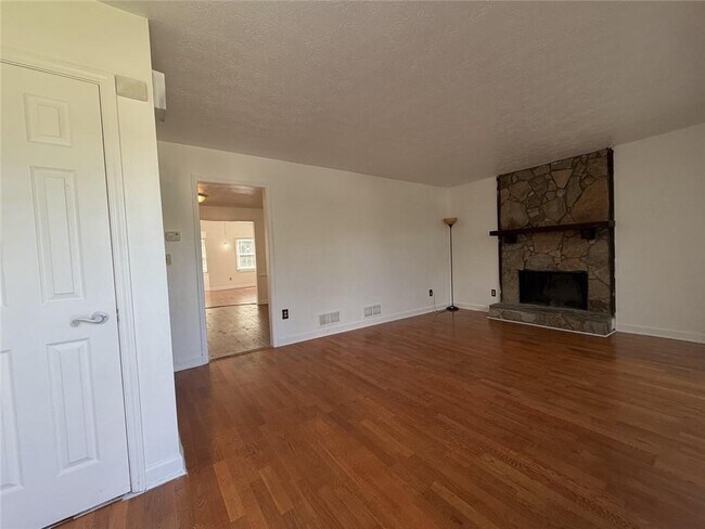 2773 Bronco Trail