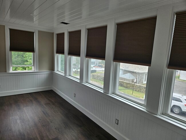Building Photo - 9 Cleveland St Unit #2 South