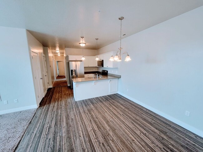 Photo - Gorgeous Modern Home! Unit 201