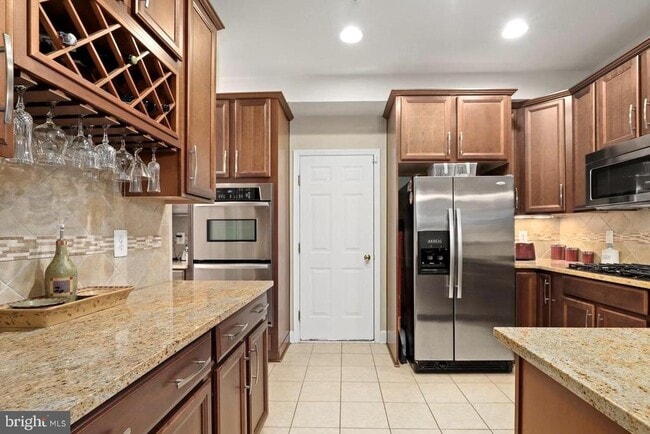 Building Photo - 19461 Dover Cliffs Cir