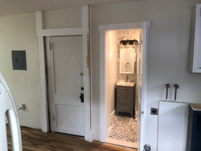 Photo - 121 Cascadilla Ave Unit 3