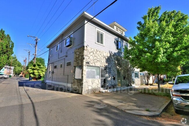 Building Photo - 1119-200 24th St Rental