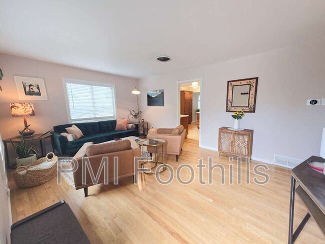 Photo - 410 Butte Pkwy