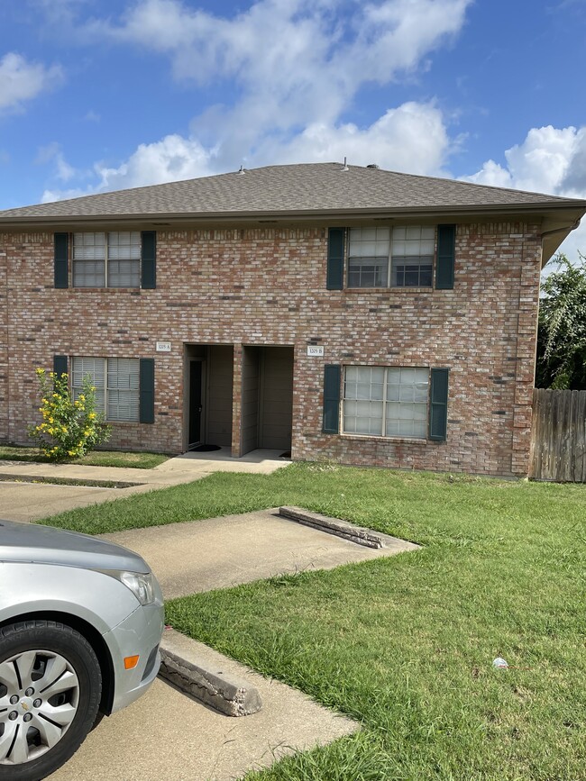 Photo - 1205 Vinyard Ct
