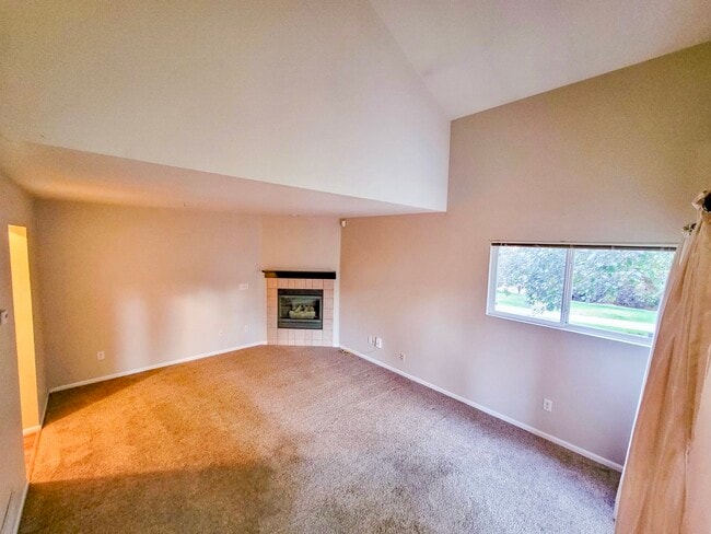 Photo - 1601 Great Western Dr