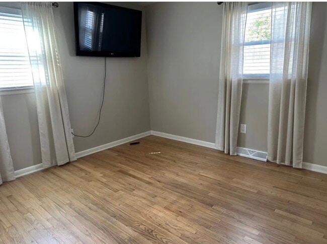 Photo - 127 Pierce Ave