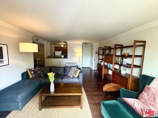 Photo - 355 N Maple St Unit 201