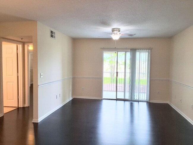 Photo - Gorgeous Wood Floors 1/1 condo for RENT @The Crest close to UCF Unit 1031