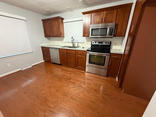 Photo - 1929 Alexandria Dr