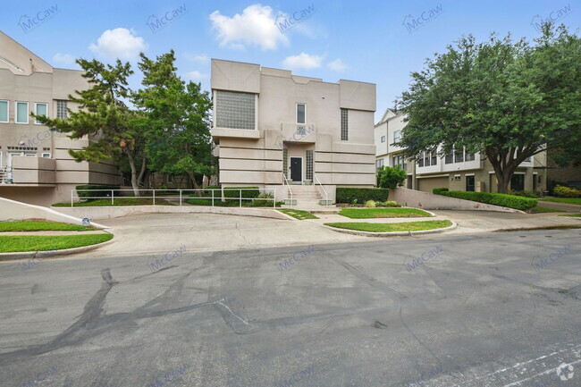 Building Photo - 4040 Avondale Ave Unit 402 Rental