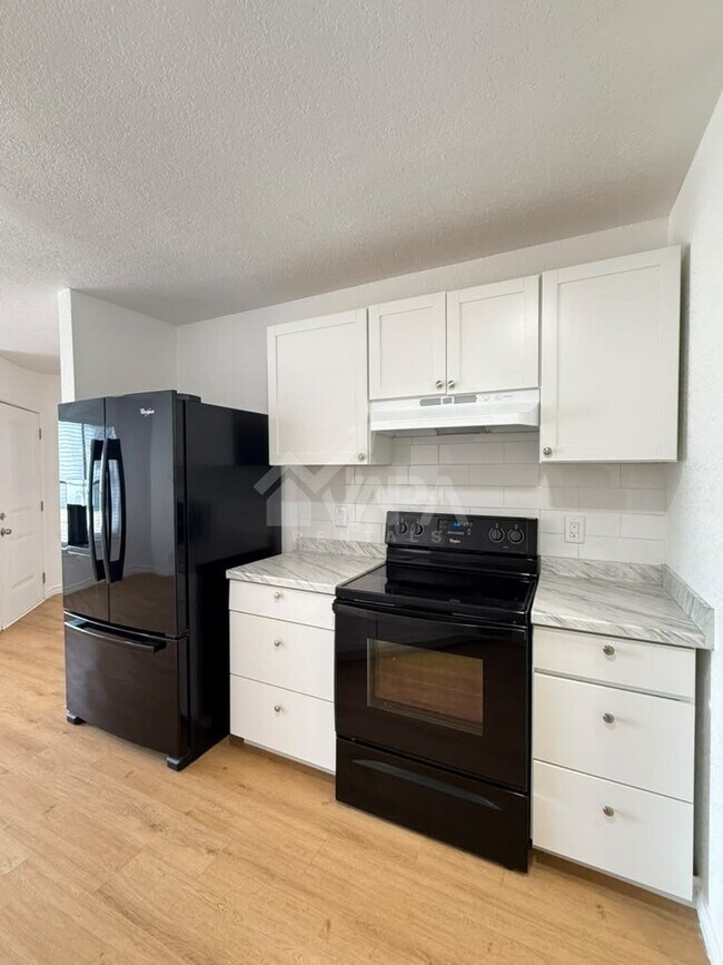 4103 Sunrise Glade Dr