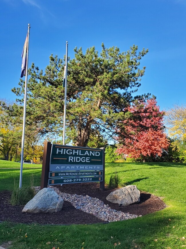 Highland Ridge - Highland Ridge Apartments