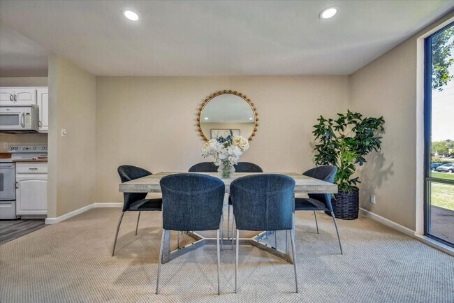 Photo - 1170 Foster City Blvd