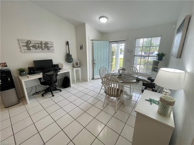 Photo - 787 108th Ave N