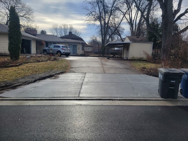 Photo - 2123 Eileen Rd