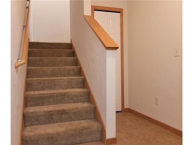 Photo - 11810 Emery Village Dr N