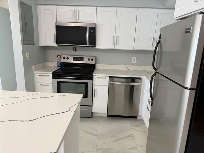 Photo - 4210 SW 10th St