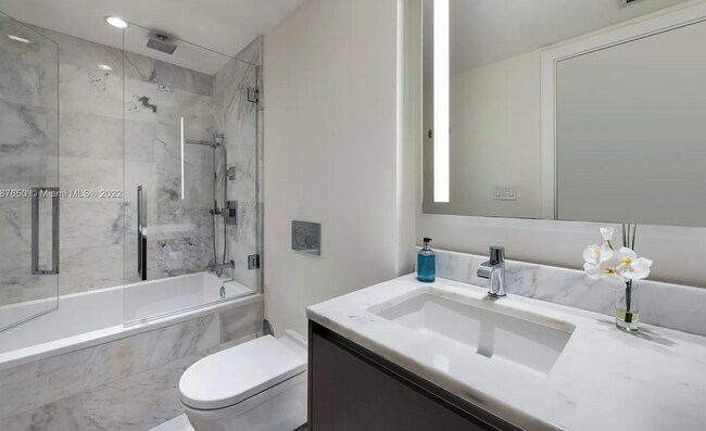 1451 Brickell Ave Unit 1004