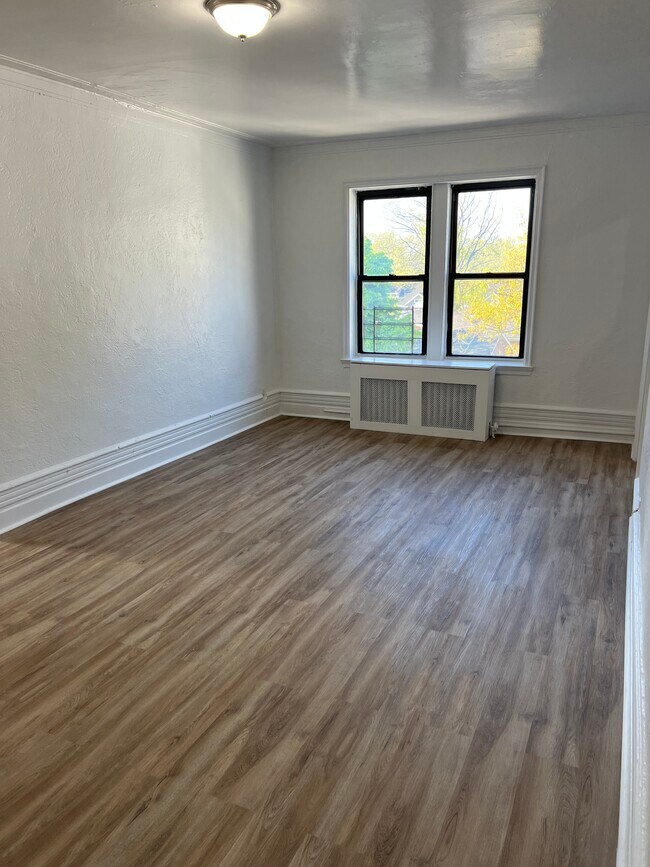 211 Glenwood Ave Apartment East Orange, NJ