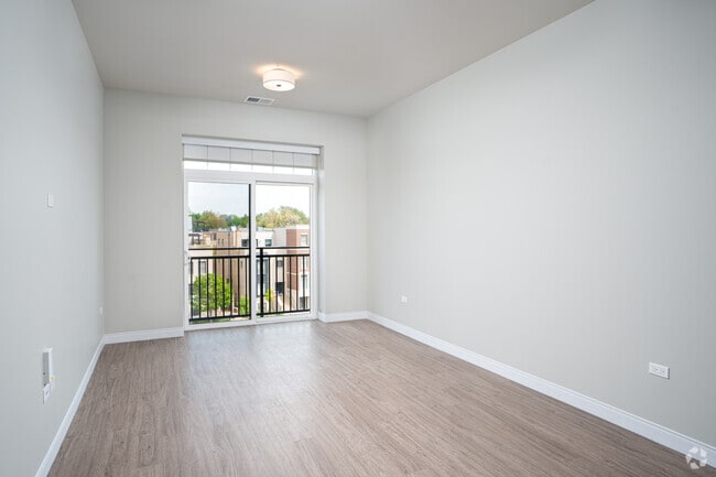 2BR, 2BA - 1,258SF - Livingroom