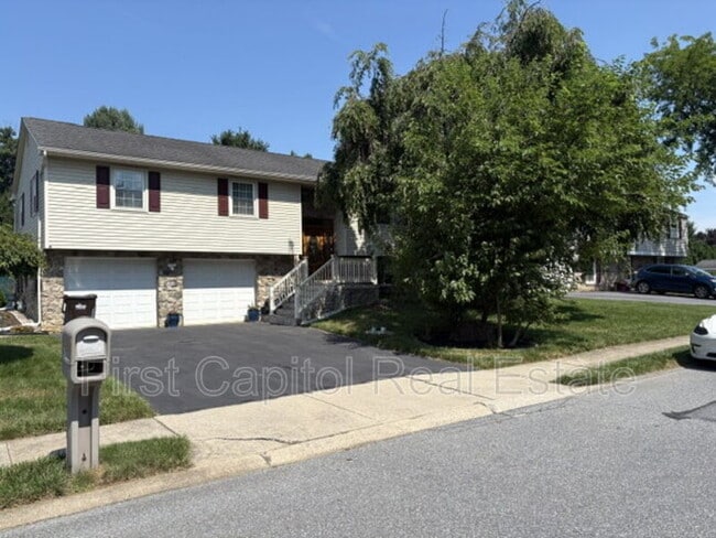 2860 Southwick Dr