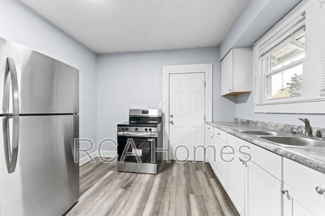 Photo - 1411 N Belleview Pl