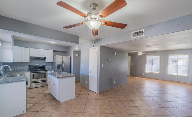 Photo - 6405 S El Camino Dr