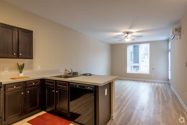 Model Unit - 1BR, 1BA - 664SF