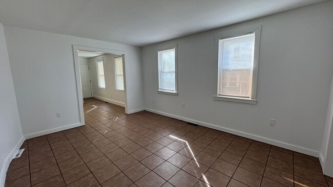 Photo - 156 National Ave SW