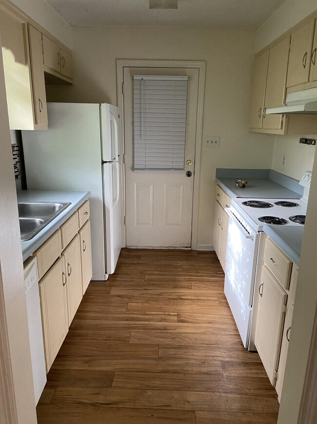 Photo - 931 McAfina Trail