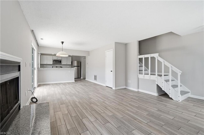 Photo - 317 Ferdinand Cir
