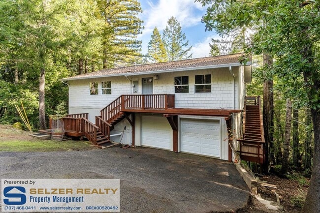 Building Photo - Newly renovated & nicely equipped 3 bd. hillside home!